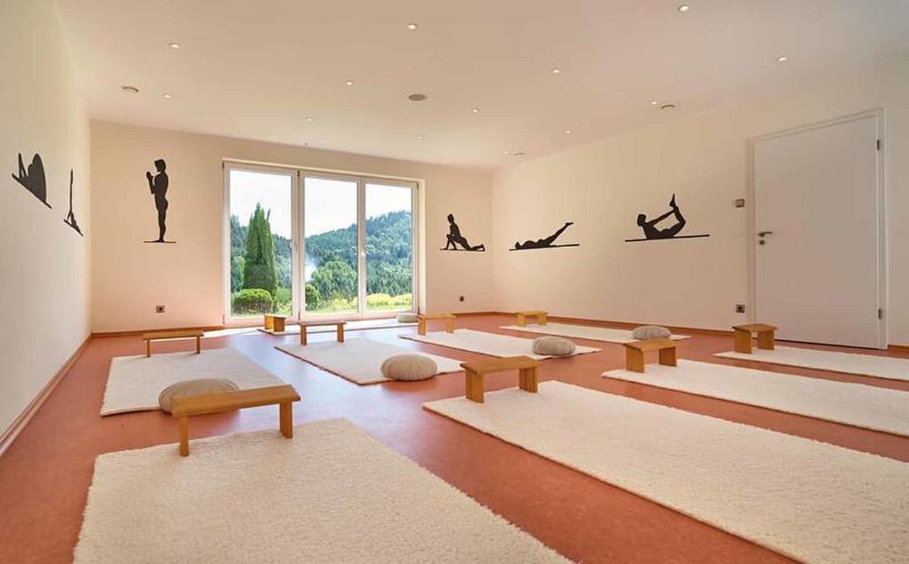 Zedernhof Gesundheits- & Wellnesshotel Stamsried Exterior foto